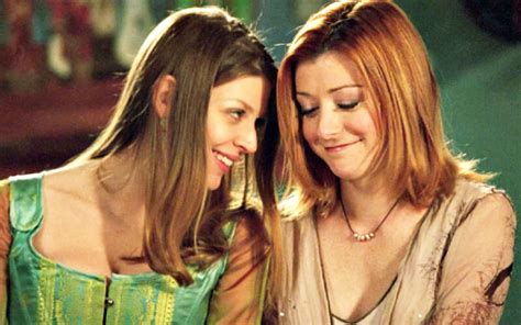 women kissing each other|15 Unforgettable Lesbian & Sapphic Kisses From TV & Movies